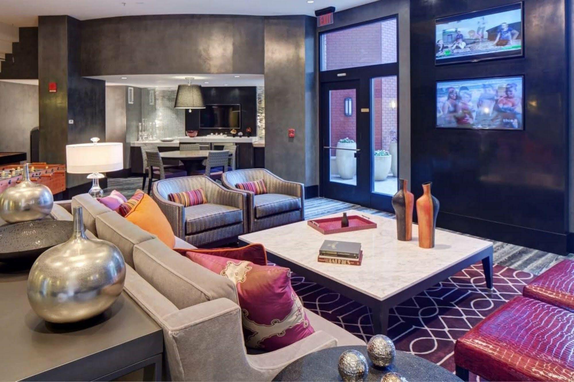 Global Luxury Suites At Thomas Circle Washington Exterior photo